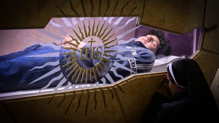 El papa León XIV canonizó a Carlo Acutis, el primer santo millennial