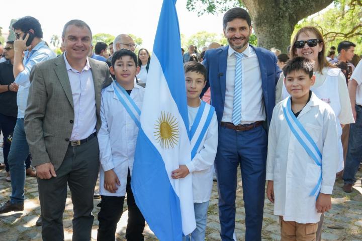 Pullaro encabezó en Cayastá al acto por el 452° aniversario de la fundación de la ciudad de Santa Fe