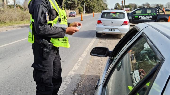 El Fiscal Hernández imputó a los tres policías viales que pidieron plata en la ruta N°1