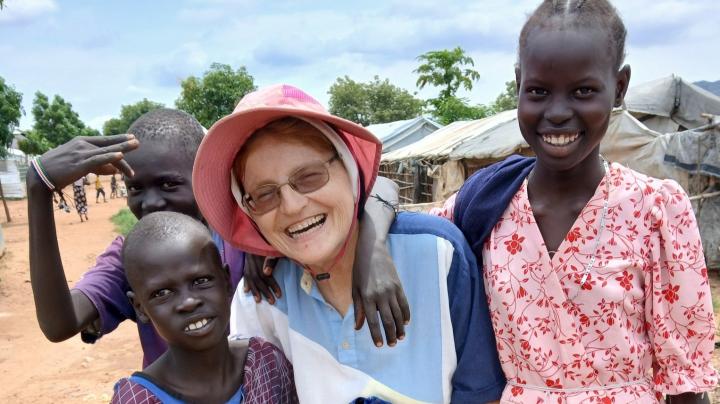 San Javier: Emotiva charla de la Hermana Mirta Cucchetti sobre su misión en Sudán del Sur