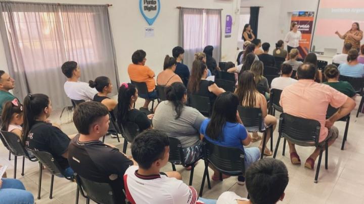 Impulsan becas universitarias y de oficios en el Departamento Garay