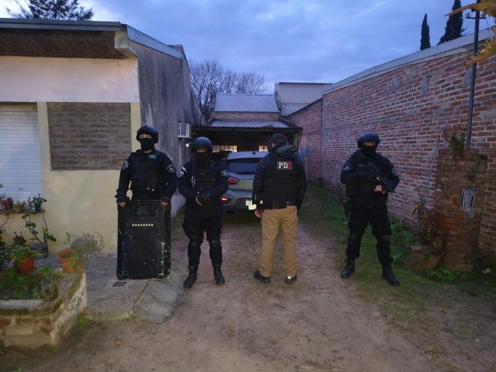 Helvecia: PDI detuvo un sujeto, le secuestró un auto y dinero en efectivo en causa por robos