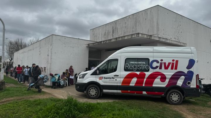 La Unidad Móvil del Registro Civil brindó una intensa jornada de atención en San Javier