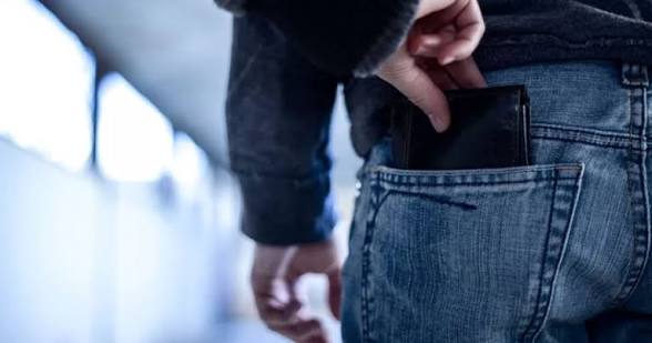 Joven de 19 años violó prisión domiciliaria para robar con una menor de edad