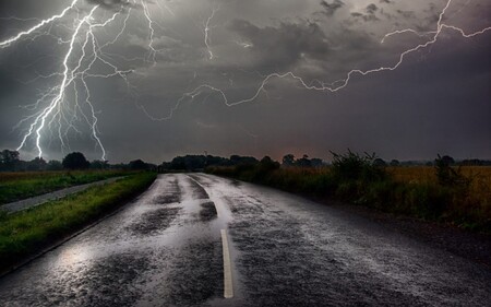 Alerta naranja por fuertes lluvias y tormentas para este jueves