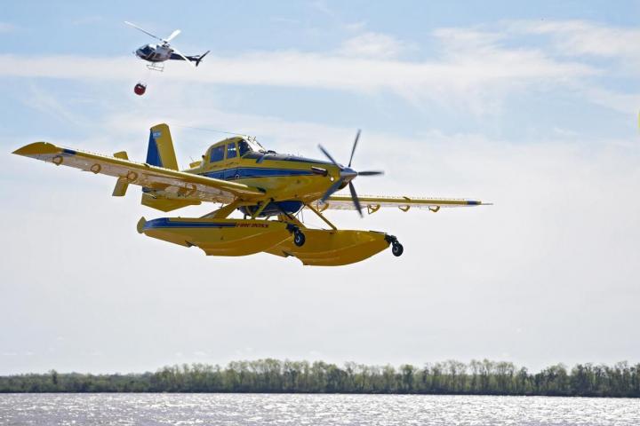 La nueva flota aérea de Santa Fe para combatir incendios realizó con éxito las primeras pruebas