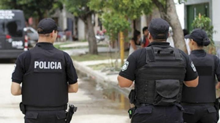 Tres policías de Santa Fe fueron destituidos por el Gobierno y dejaron de cobrar sus sueldos