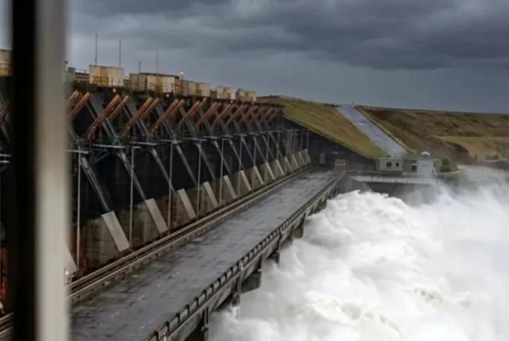 El río Paraná sigue en ascenso y advierten por niveles elevado