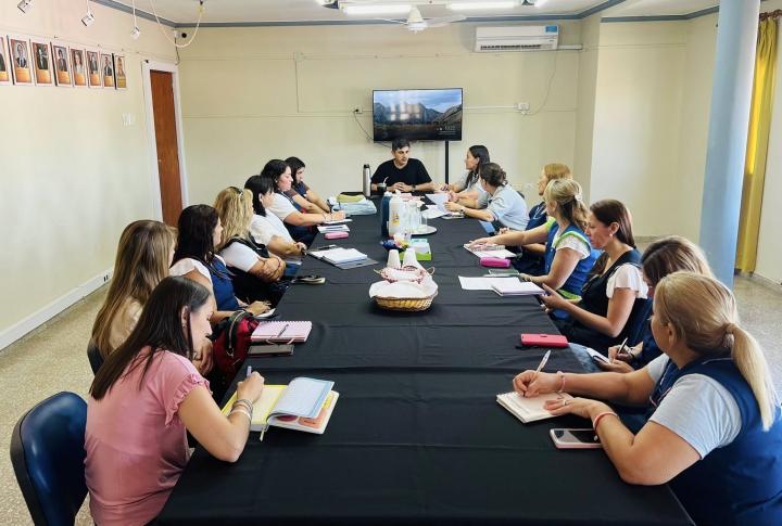 Carlos Yossen se reunió con los nuevos equipos directivos de las escuelas de Calchines