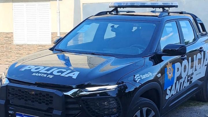 Incorporan nuevas camionetas de la policía para fortalecer el patrullaje 