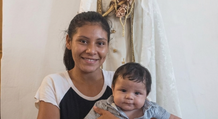 Buscan a Agustina y su bebé Ciro en San Javier y zona