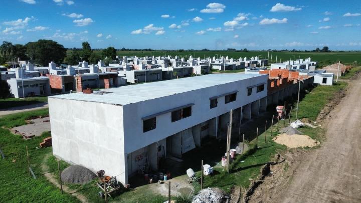 Borla celebró la decisión del Gobierno Provincial de reactivar la construcción de viviendas abandonas por Nación en San Justo