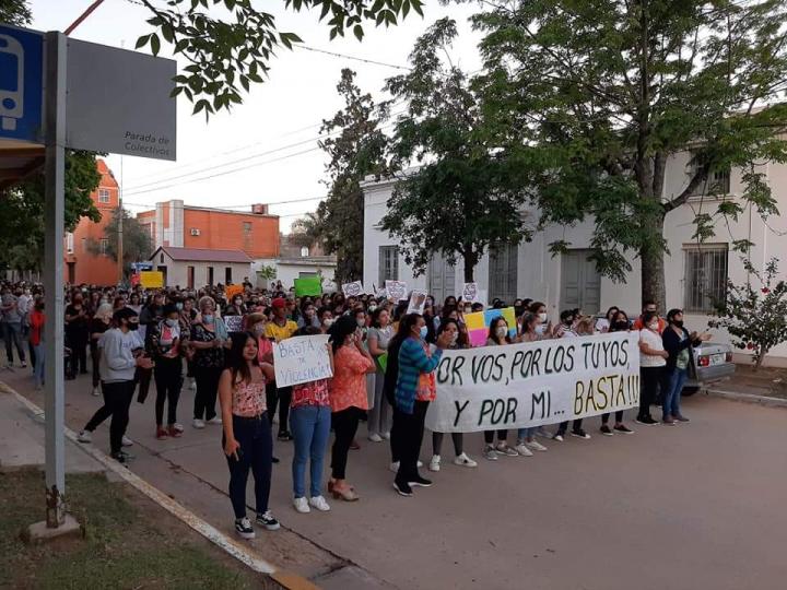 Una multitud de se movilizó en Helvecia para pedir seguridad y justicia 