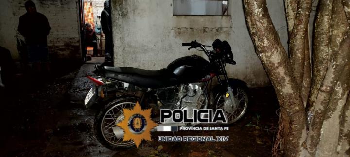 San Javier: recuperaron una motocicleta robada y aprehendieron a un joven