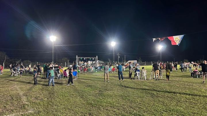 Helvecia: Club Payucano inauguró nueva iluminación en su cancha