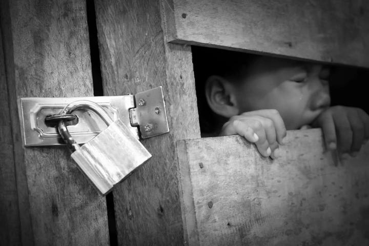 San Javier: Quisieron llevar por la fuerza a un niño hacía un pasillo oscuro