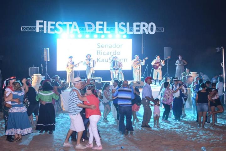 Exitosa Fiesta del Islero en Santa Rosa de Calchines 