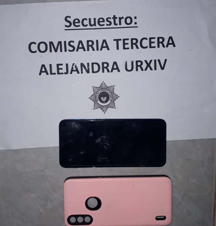 Alejandra: Encontraron celular robado en casa de mujer chilena 