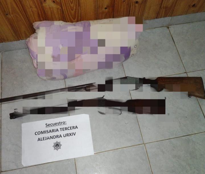 Alejandra: la policía encontró un fusil y una escopeta abandonados