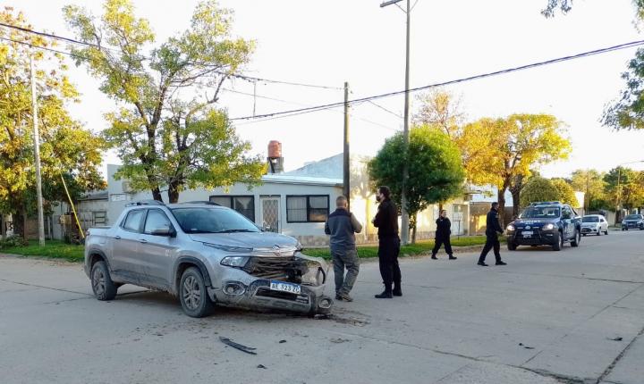 Dos camionetas chocaron en el centro de San Javier 
