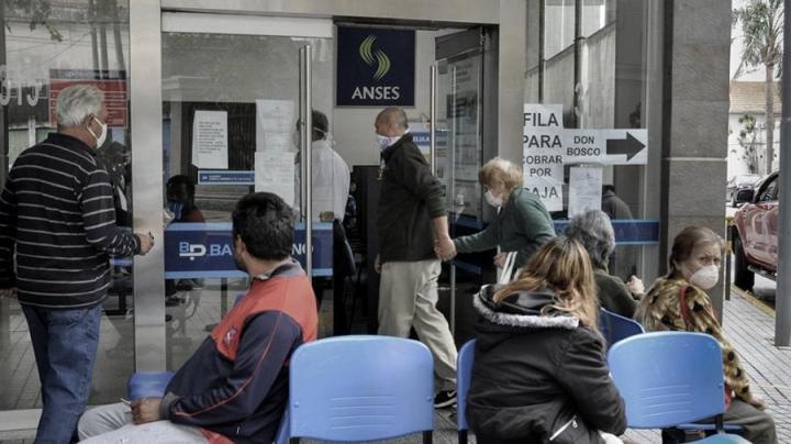 El pago del bono de $9.000 para trabajadores comenzará el 19 de mayo. Cómo Anotarse?