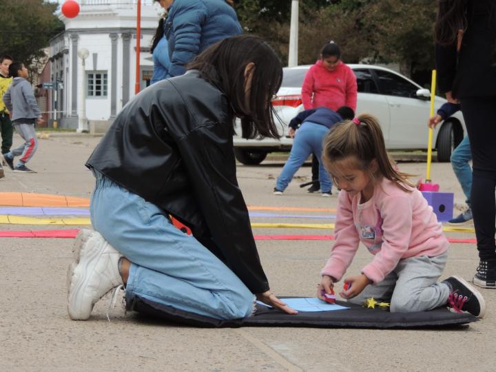 San Javier: Tarde de juegos e interacción comunitaria organizada por Acción Social