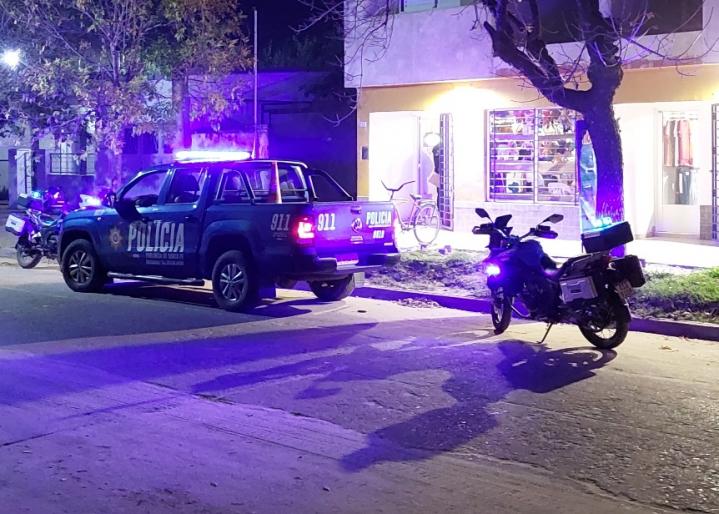 San Javier: Dos ladrones golpearon y quisieron robarle a una comerciante en pleno centro 