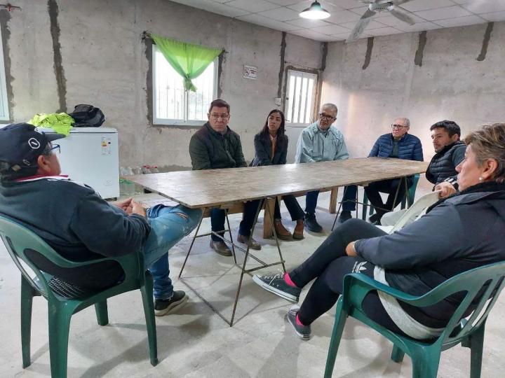 Rodrigo Borla visitó el Giuliani Football Club de Gobernador Crespo