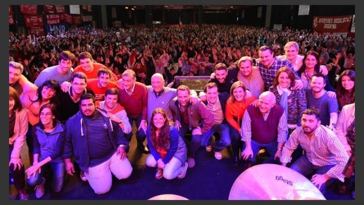 Fuerte mensaje de unidad Socialista en su multitudinario locro en Rosario