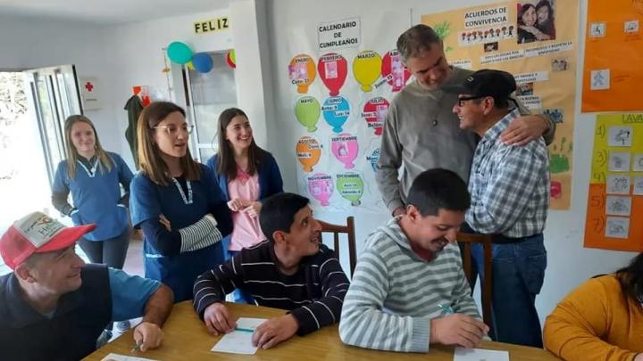 Helvecia: Carlos Kaufmann visitó el Centro de Día 
