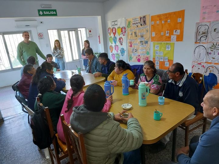 Helvecia: Entrega de aportes del Senador Ricardo Kaufmann al Centro de Día 