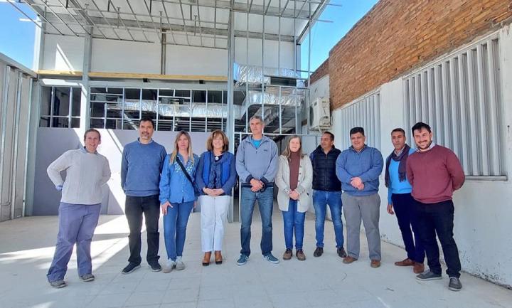 Carlos Kaufmann recorrió diferentes obras en el Helvecia junto a la Ministra Silvina Frana