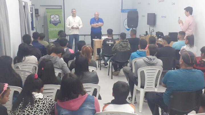 Santa Rosa: Se lanzó la Escuela de Árbitros para jóvenes la zona