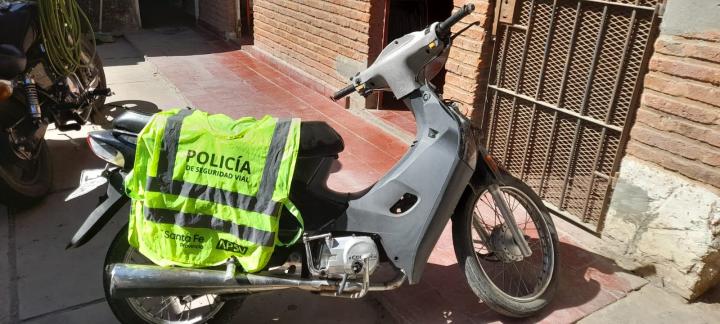 La policía de Garay y la Vial recuperaron una moto robada 