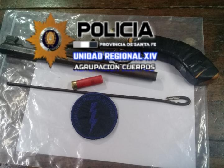 La policía de San Javier secuestró un pistolón de caza y una escopeta 