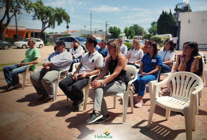 Helvecia: La Presidente Comunal y el Tesorero presentes en entrega de equipamiento a Centros de Salud del Distrito