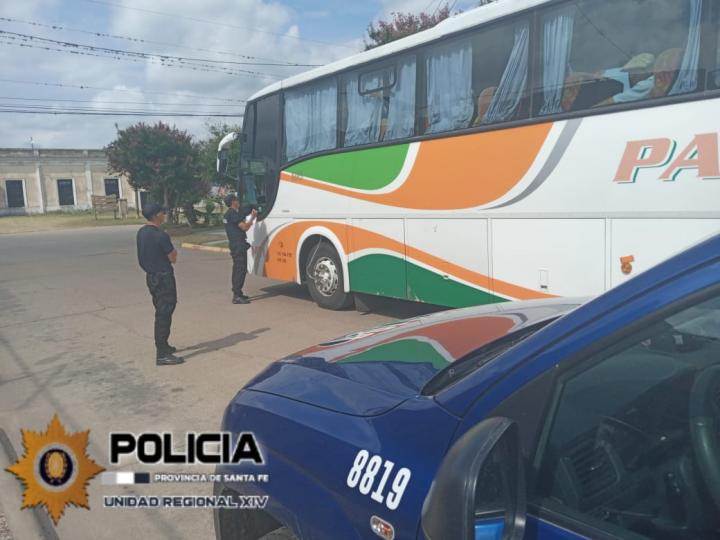 Continúan los controles a los colectivos que entran a San Javier 