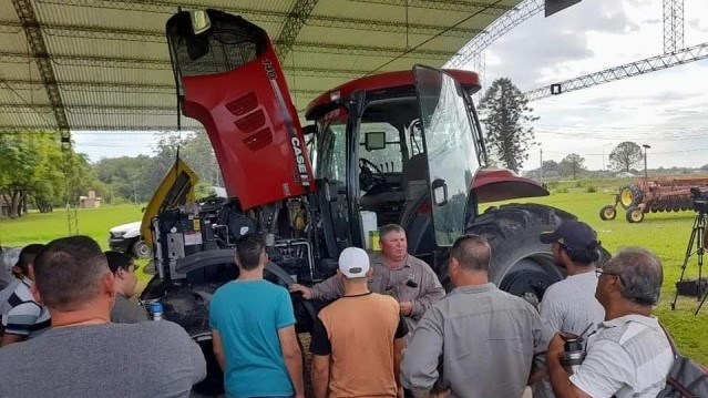 Se realizaron capacitaciones de Almbradores y Tractoristas de la mano del Concejal Baucero y El Senador José Baucero