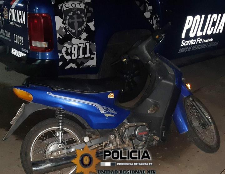 Por falta de casco y documentación fue secuestrada una moto en San Javier 