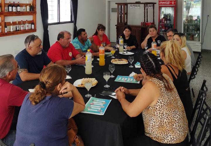 San Javier: dueños de comedores, bares y rotiserías buscan mejorar la gastronomía local