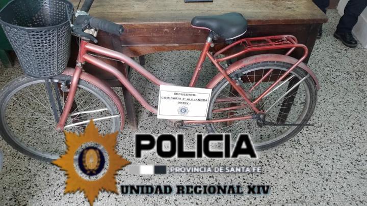 La Comisaría de Alejandra recuperó una bicicleta robada en Romang y aprehendió un sujeto 