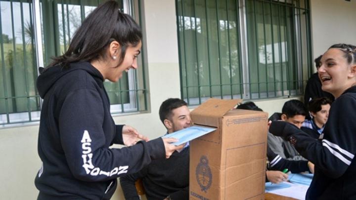 Los jóvenes de 16 y 17 años podrán votar en las elecciones locales y provinciales 