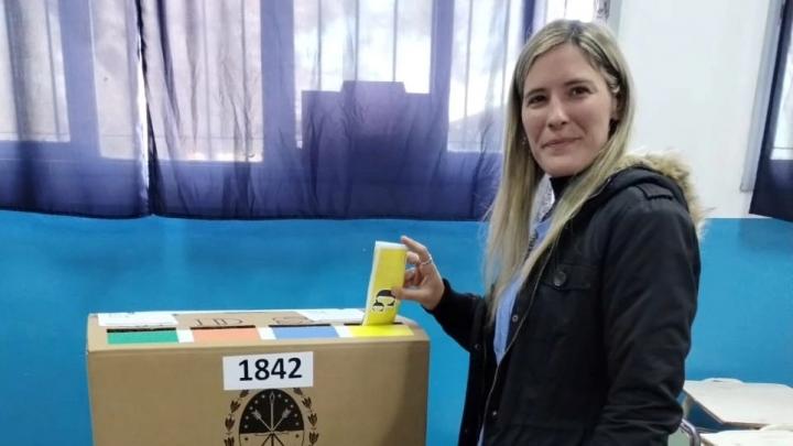 Garay: Emitió su voto la Presidente Comunal de Helvecia Victoria Weiss
