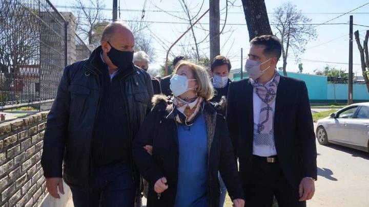 Mateo Marelli y Silvia Bisio  recorrieron la obra del hospital con el gobernador 