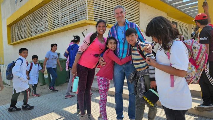 El Senador Kaufmann apoyando fuertemente a la educación del Departamento Garay