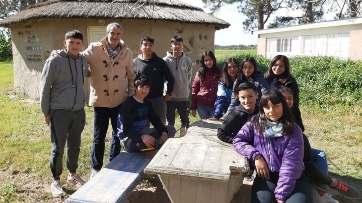 El Senador Kaufmann sigue apoyando instituciones educativas