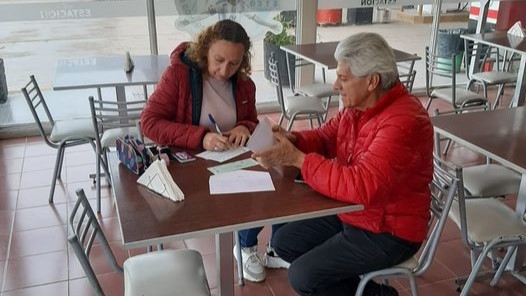 El Senador Baucero entregó un aporte a la Escuela N° 1580