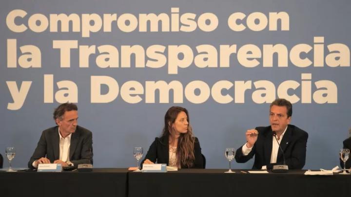 Sergio Massa anunció que si es electo presidente la oposición manejará la Oficina Anticorrupción