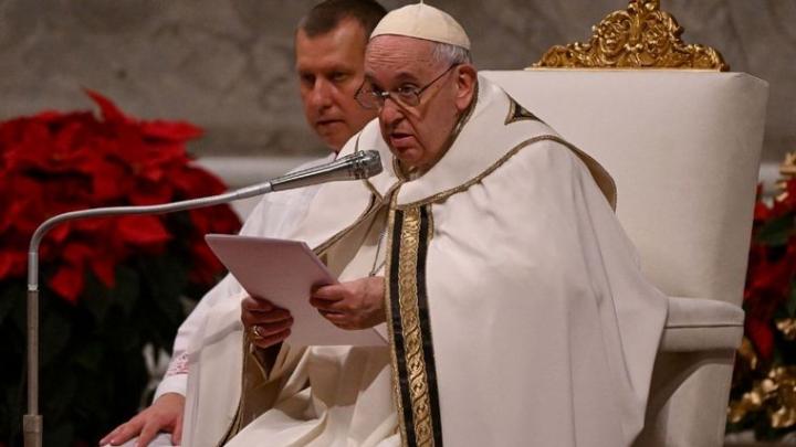 El Vaticano autorizó la bendición de parejas del mismo genero