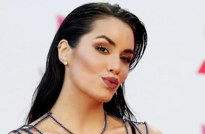 Lali Esposito dejará el País